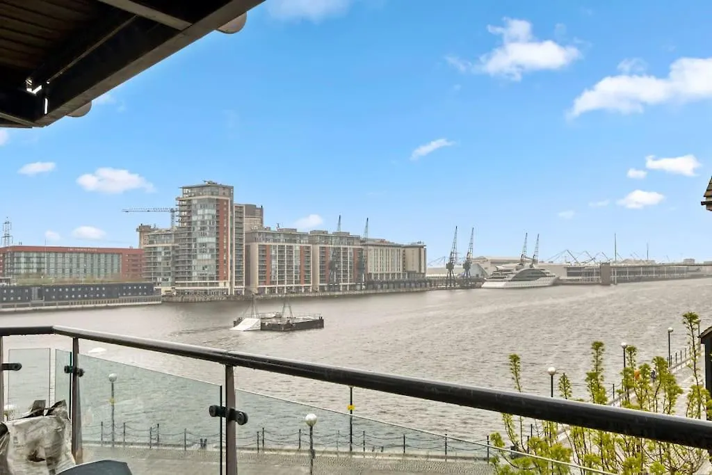 런던 2 Bed Docklands Apt- 02 & Excel 아파트