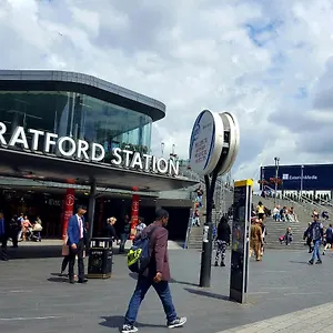 Gasthof The Heart Of Stratford..!, London