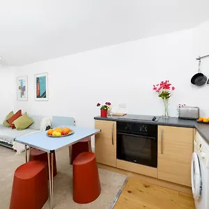 Apartment Central Hackney, London